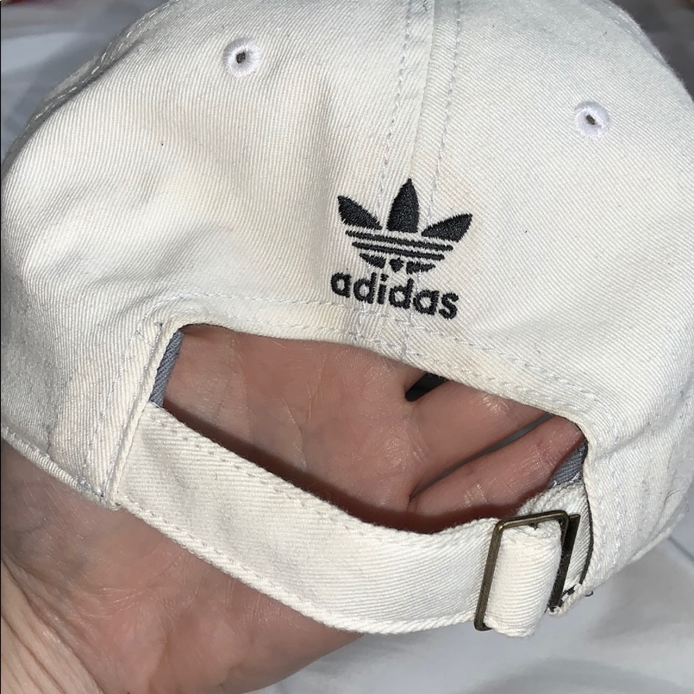 Adidas hat - Picture 2 of 2
